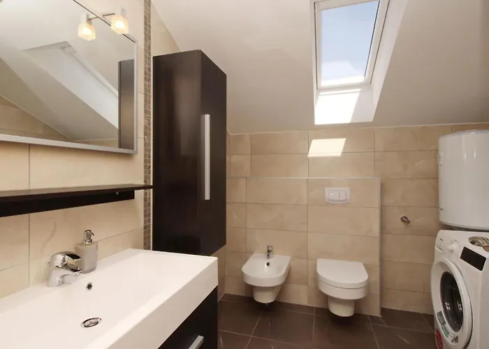 Tolles In Mit Terrasse By Interhome * Baška