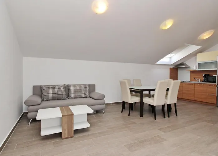 Tolles In Mit Terrasse By Interhome باشْكا
